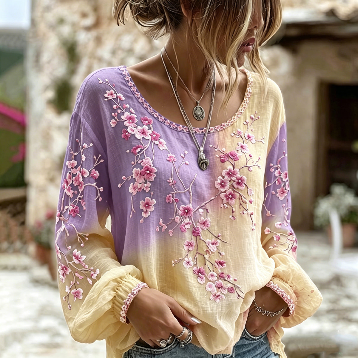 Women's Retro Sakura Gradient Art Round Neck Long Sleeve T-shirt